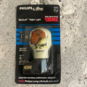 1979 brand new packaged McGruff Night Light